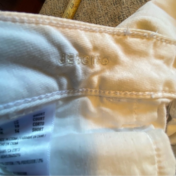 American Eagle Jegging Jeans White Denim size 10 30 - Picture 7 of 12
